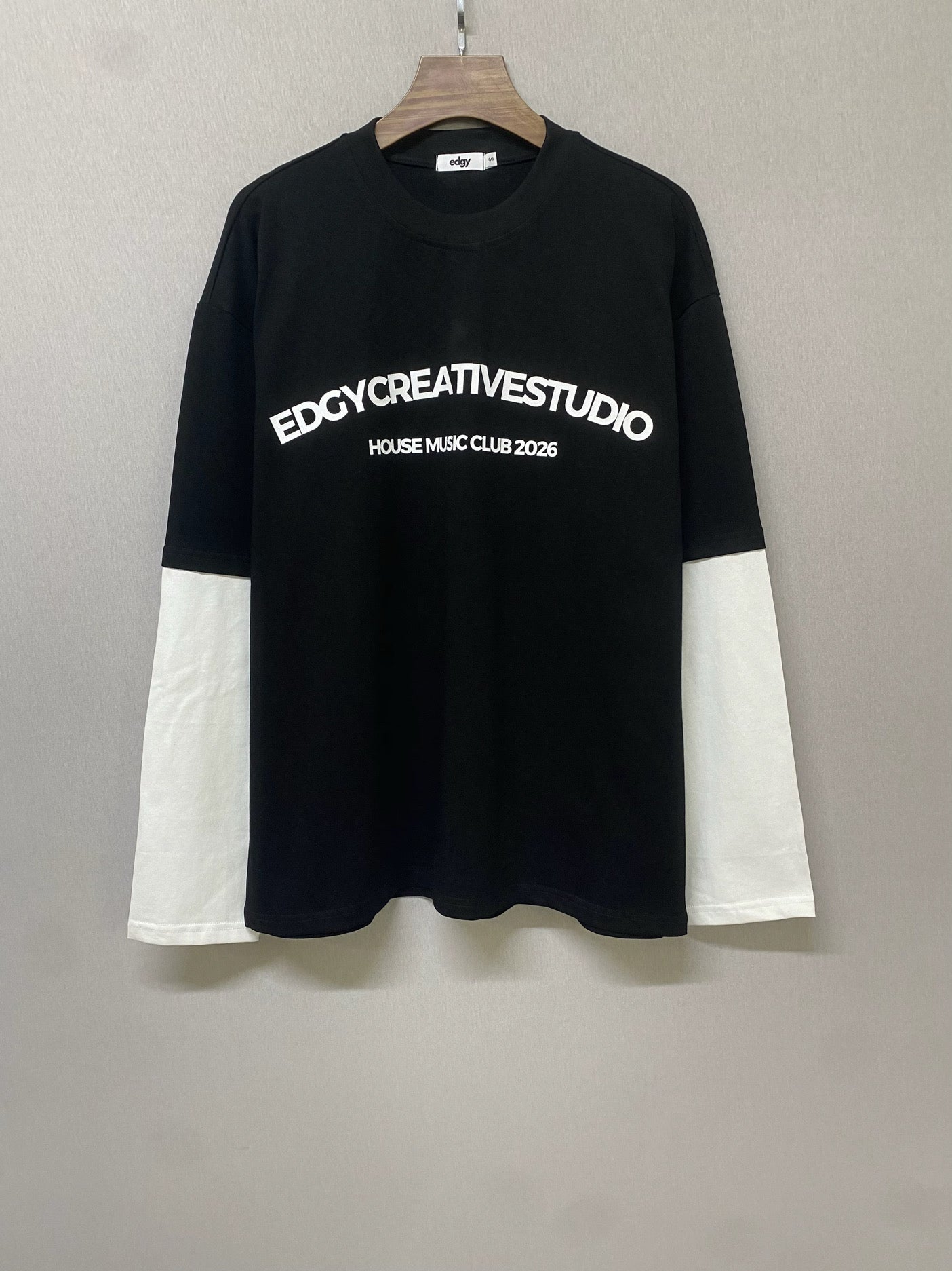 HOUSE MUSIC CLUB 2026 DOUBLE SLEEVE BLACK & WHITE